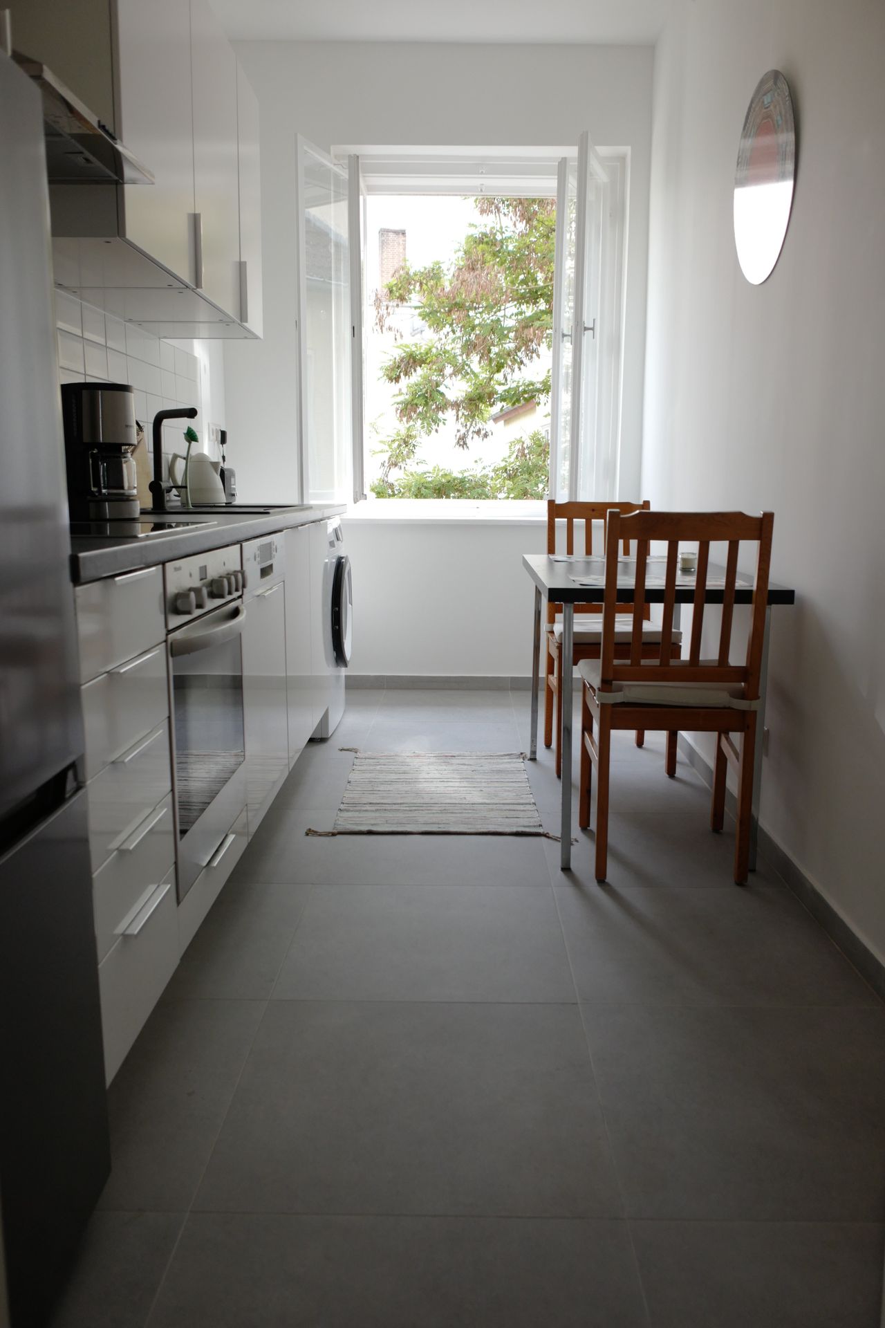 Charming, newly renovated, quiet 3-room flat in Charlottenburg/Westend