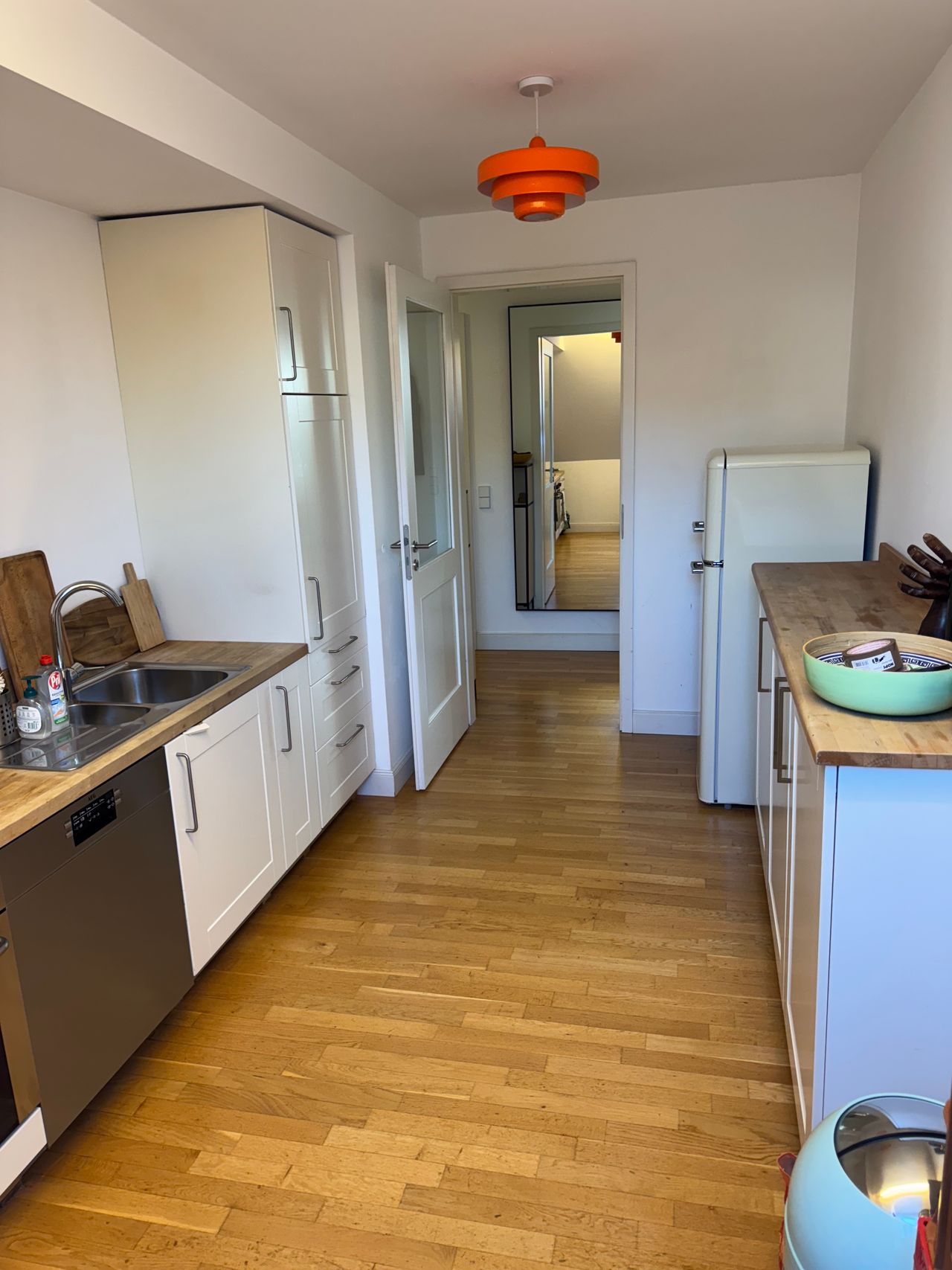 Sunny & wonderful two level Maisonette located in Mitte (Berlin)